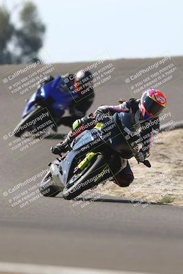 media/Nov-02-2025-Lets Ride (Sun) [[f7a3caa734]]/B Group/1220pm (Turn 2 Outside)/